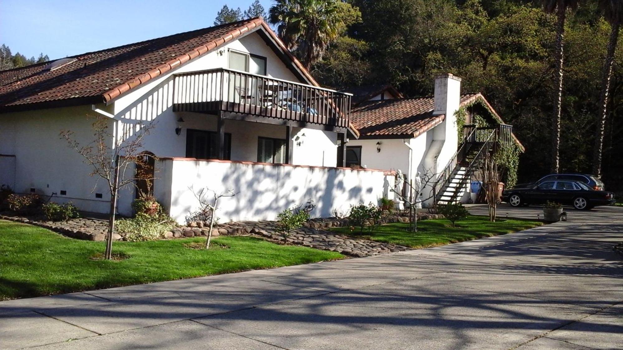 Spanish Villa Inn St. Helena Kültér fotó