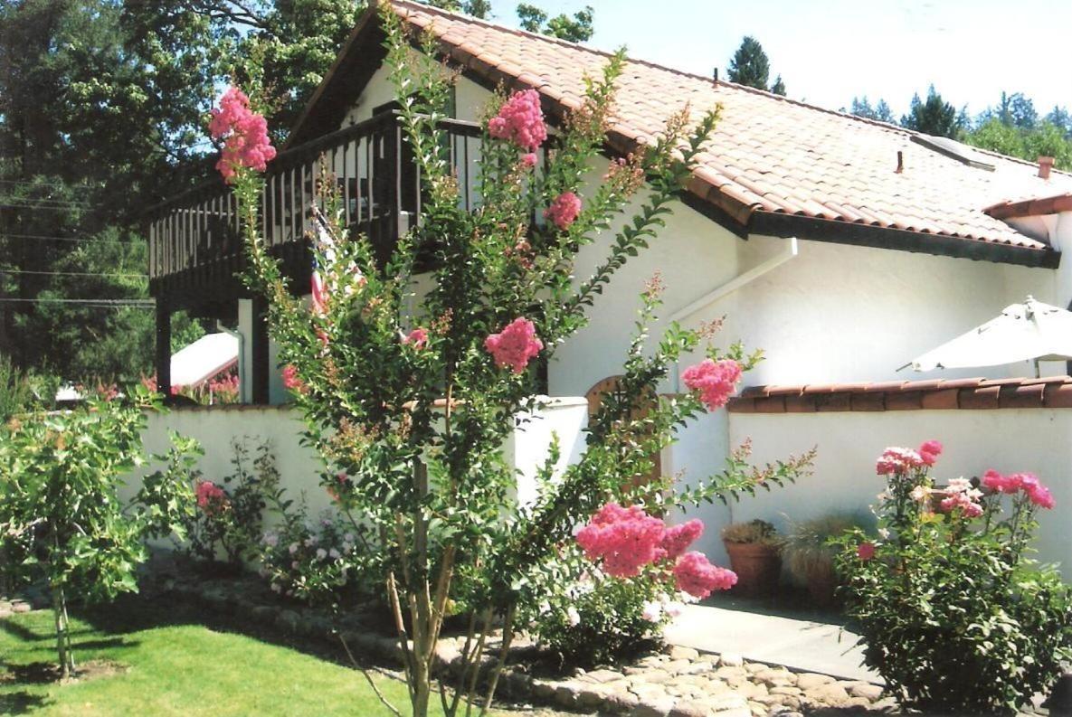 Spanish Villa Inn St. Helena Kültér fotó