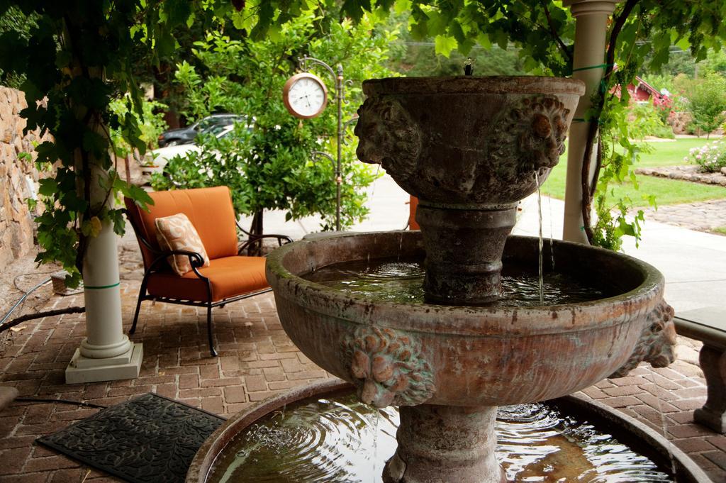 Spanish Villa Inn St. Helena Kültér fotó