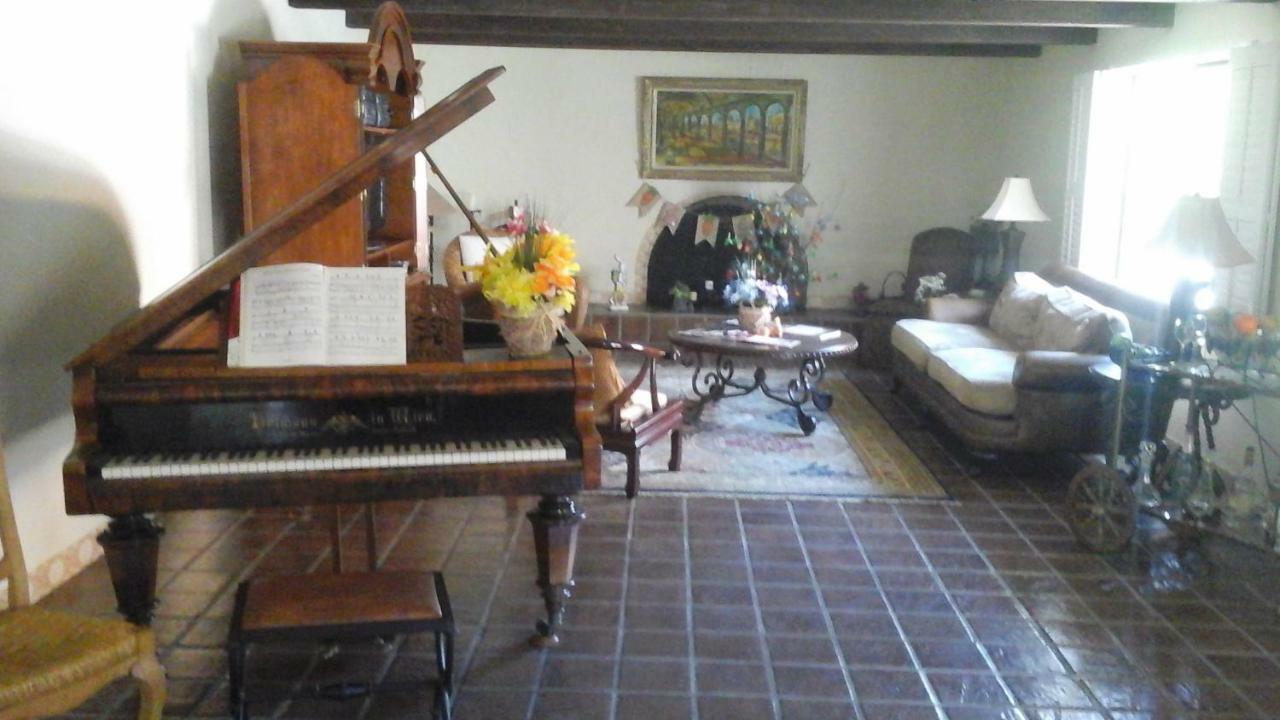 Spanish Villa Inn St. Helena Kültér fotó